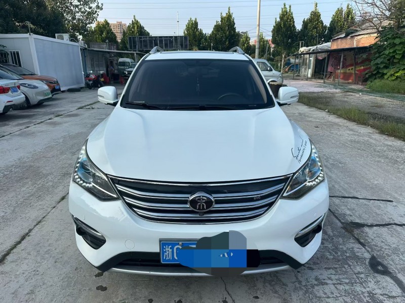 许昌18年比亚迪宋1