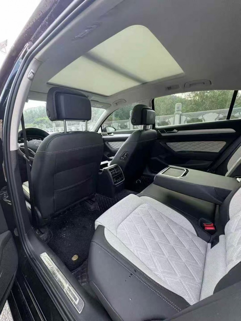 青岛23年大众迈腾6