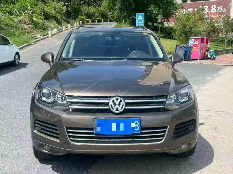 南平15年大众途锐1