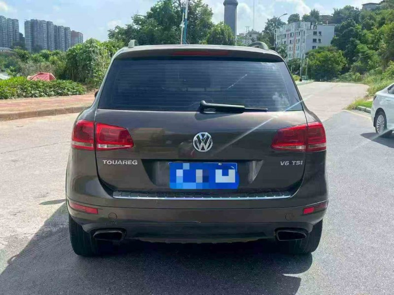 南平15年大众途锐9