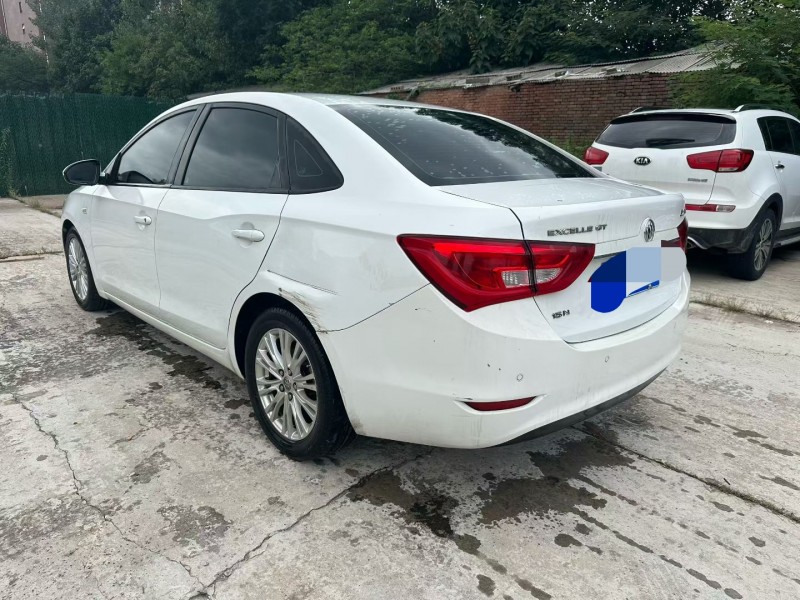 许昌18年别克英朗5