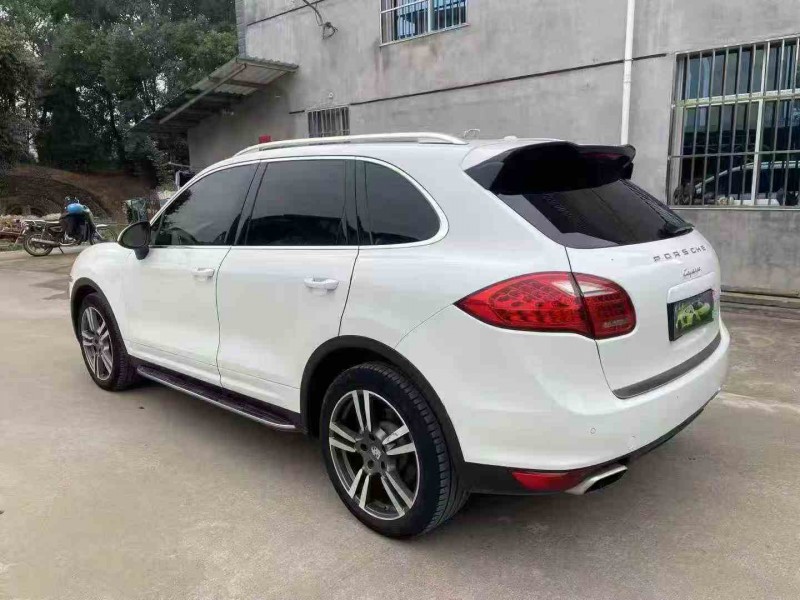 莆田15年保时捷卡宴8