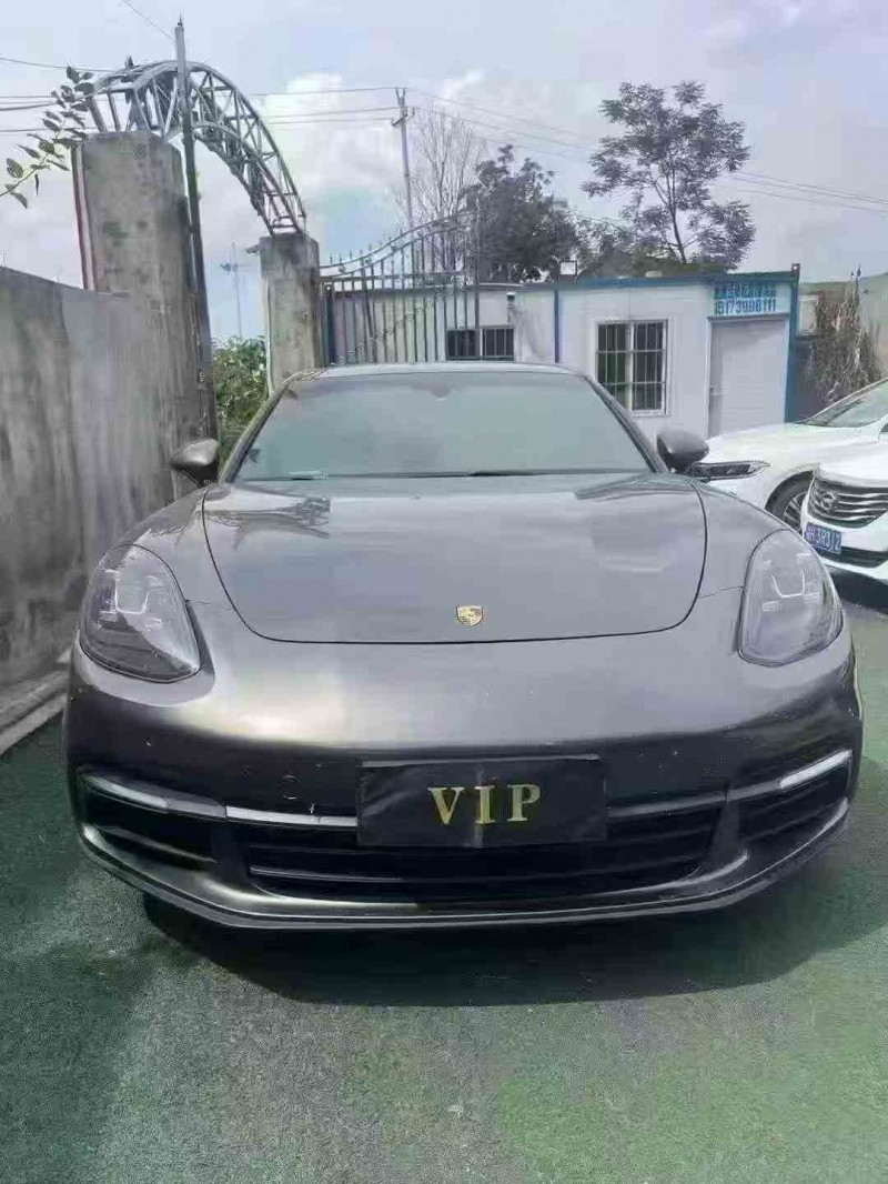 岳阳17年保时捷帕拉梅拉1