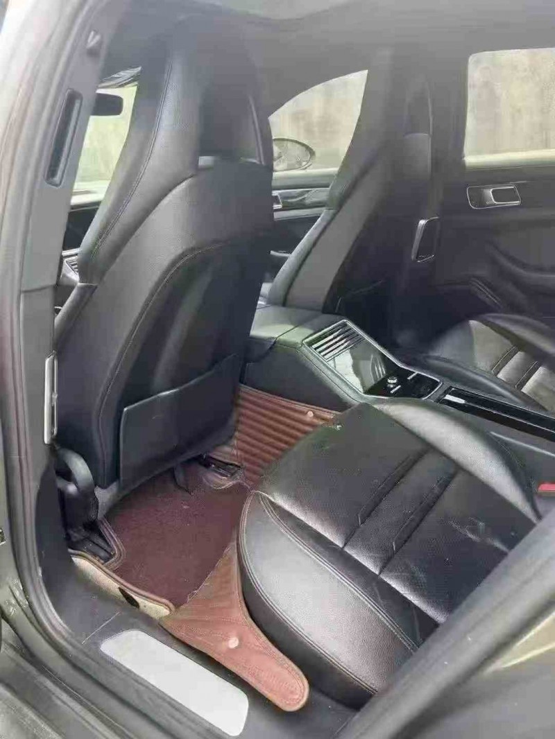 岳阳17年保时捷帕拉梅拉6