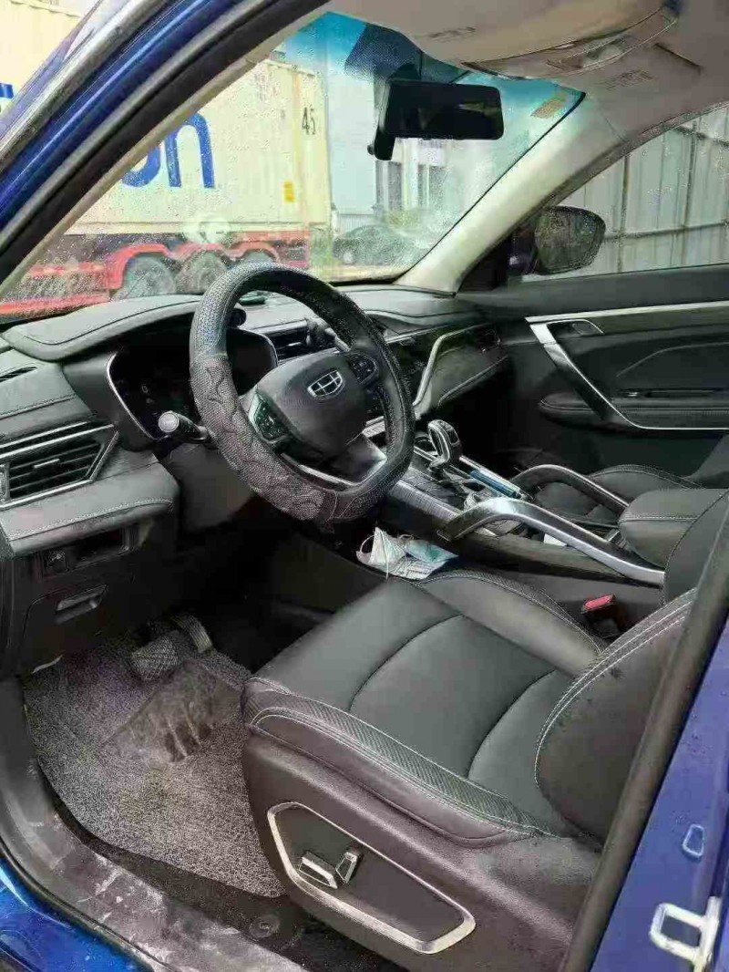 绍兴21年吉利博越5