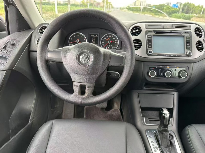 汕头16年大众途观3