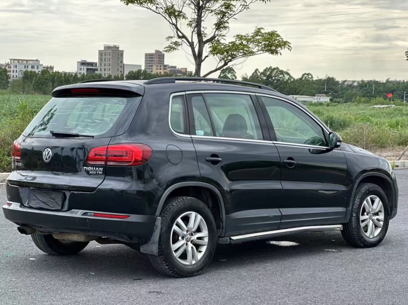 汕头16年大众途观7