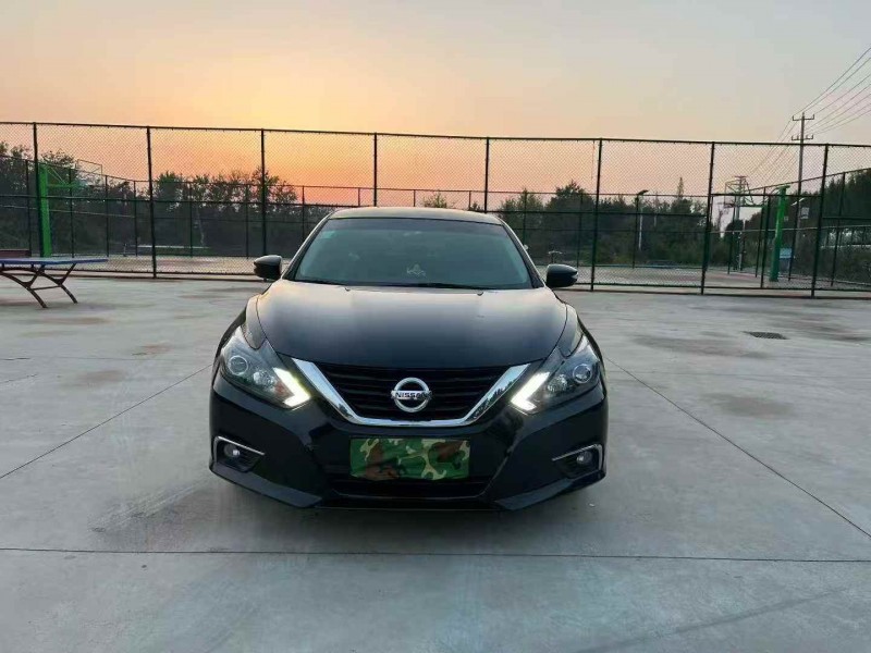 徐州18年日产天籁1