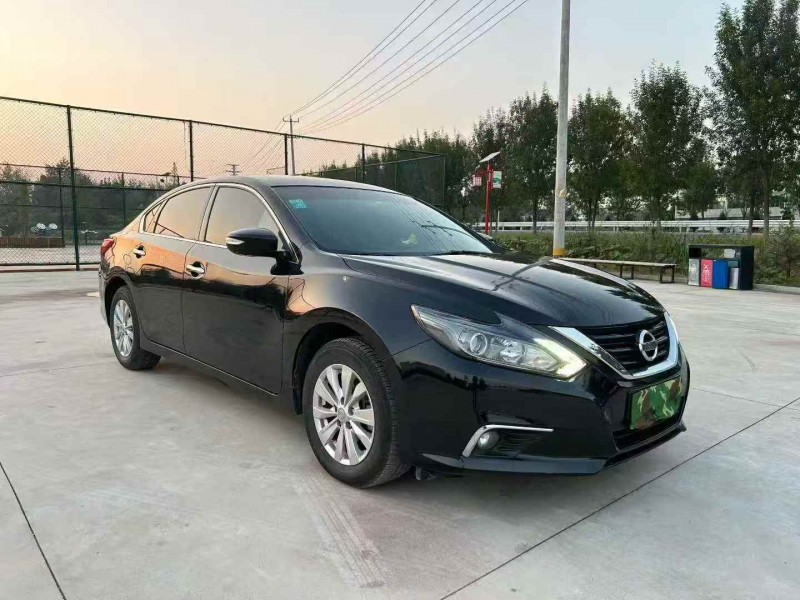 徐州18年日产天籁2