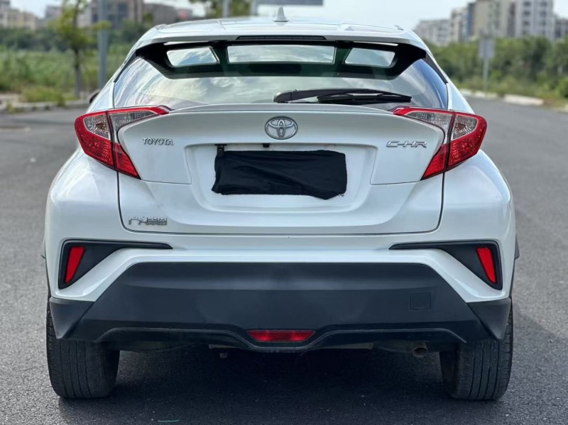 汕头20年丰田CHR9