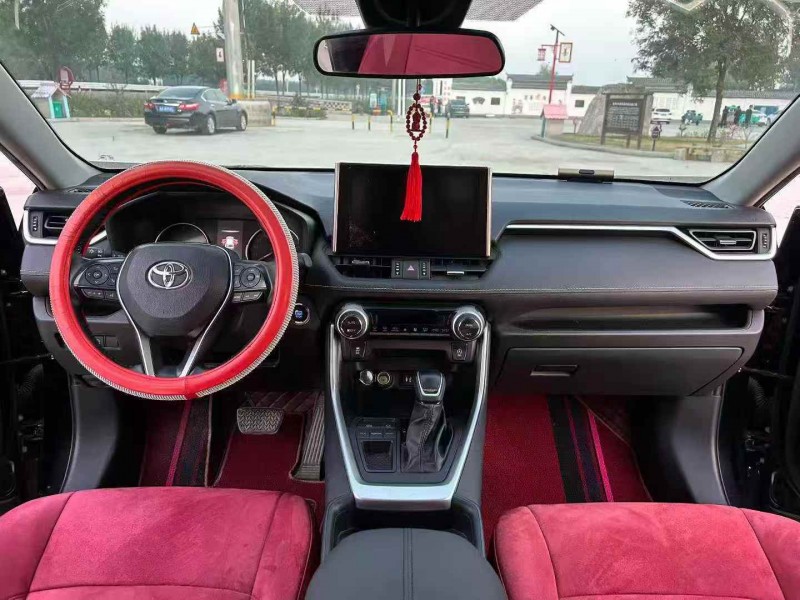 徐州22年丰田威兰达5