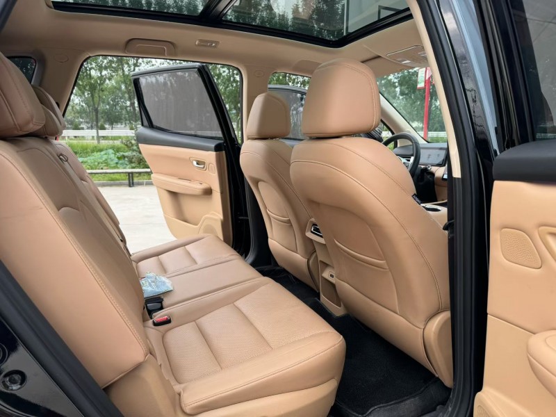 徐州25年东风蓝电E56