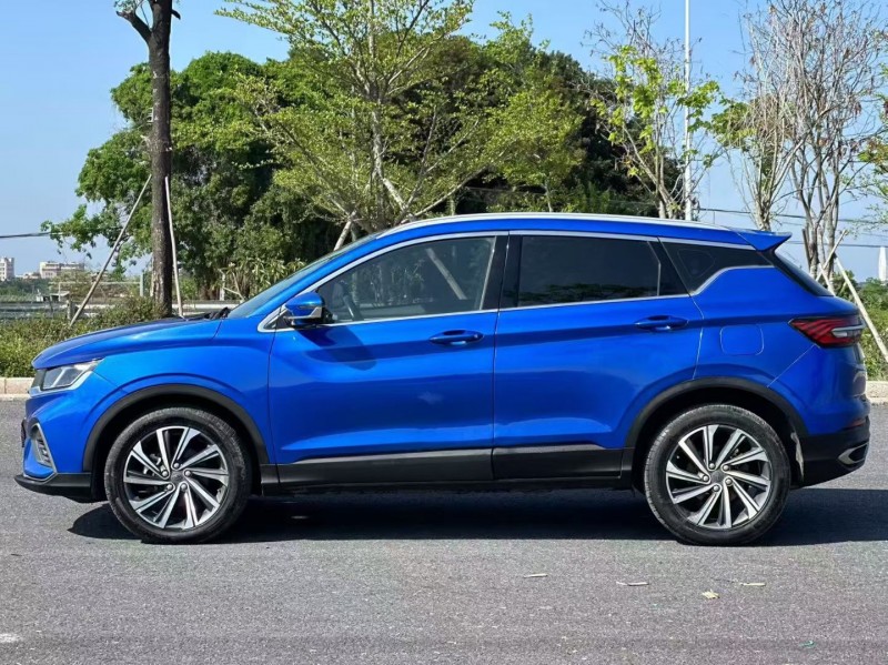 汕头19年吉利缤越3