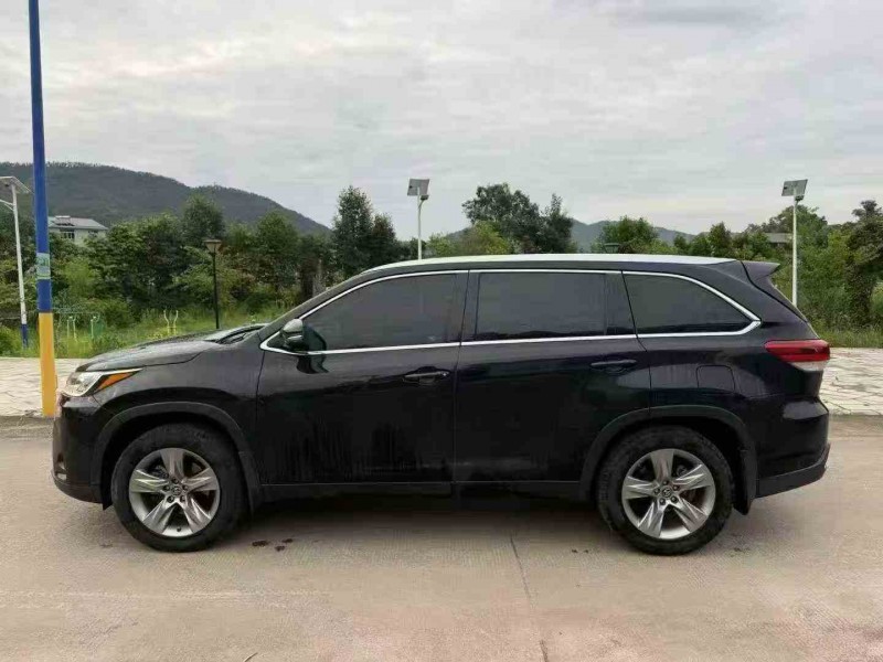 三明19年丰田汉兰达8