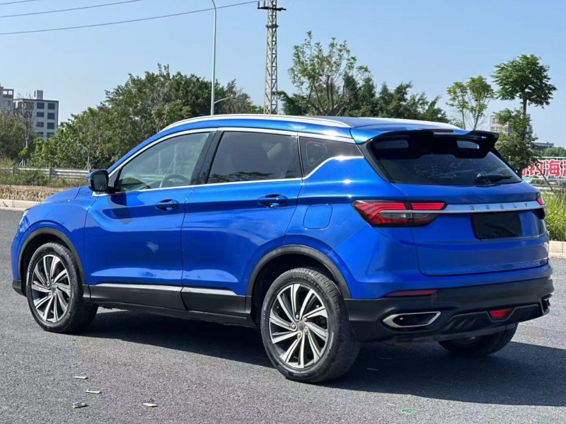 汕头19年吉利缤越7