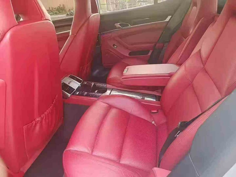 湖州15年保时捷帕拉梅拉7