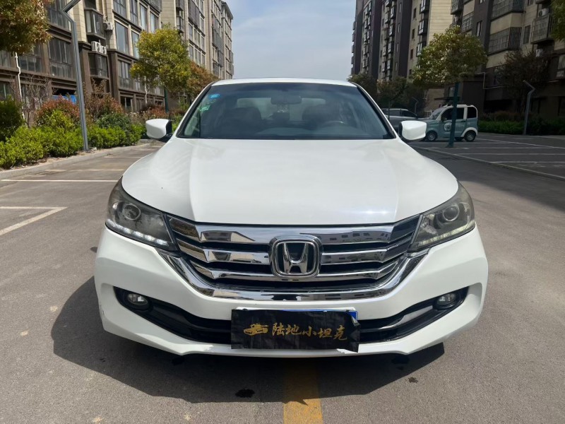 徐州14年本田雅阁1