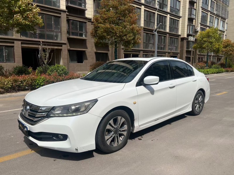 徐州14年本田雅阁2