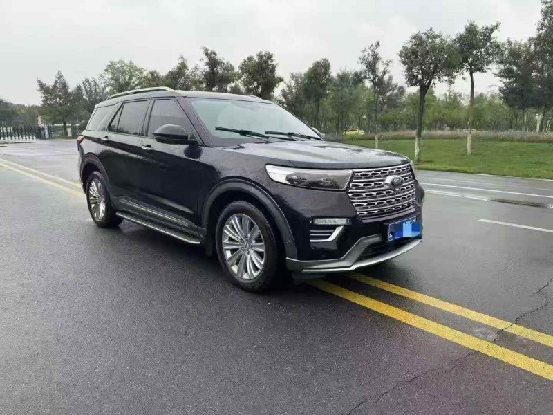 开封20年福特探险者2