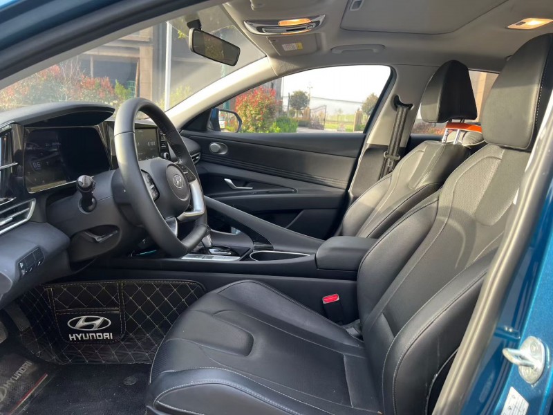 徐州22年现代伊兰特4