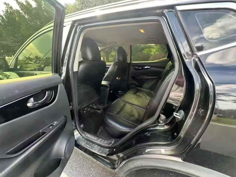 珠海16年日产逍客4