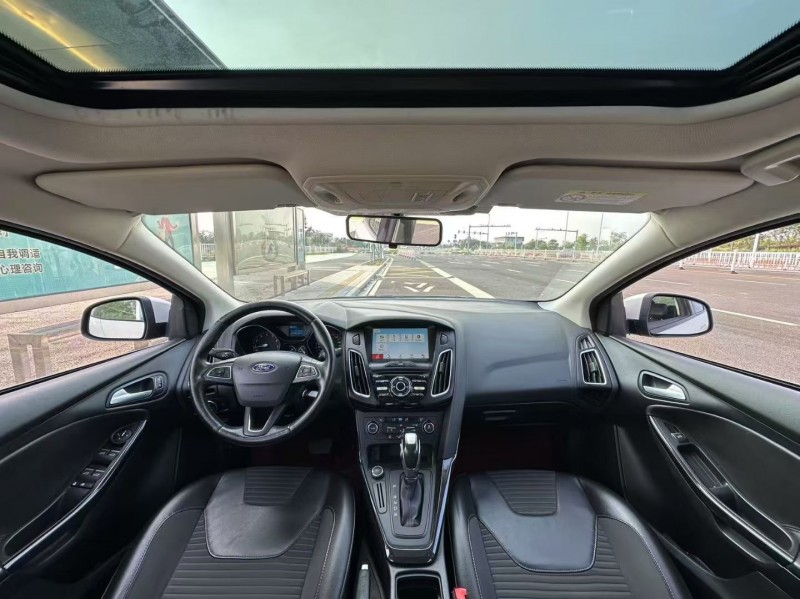 汕头16年福特福克斯3