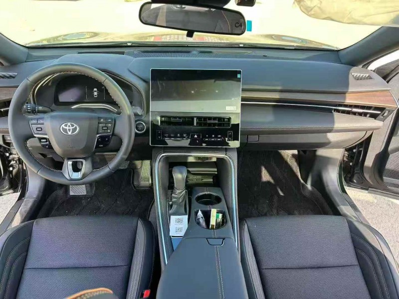 衡阳25年丰田亚洲龙4