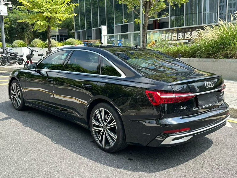 深圳23年奥迪A6L8