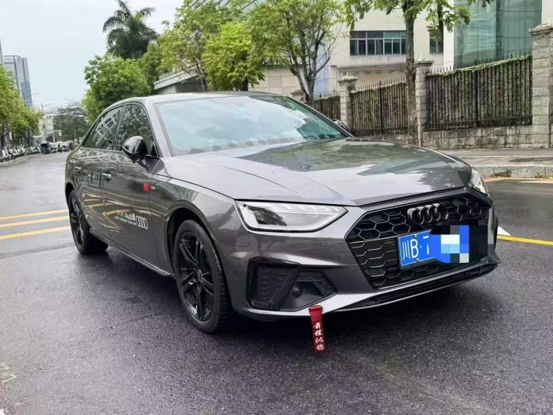 深圳23年奥迪A4L2