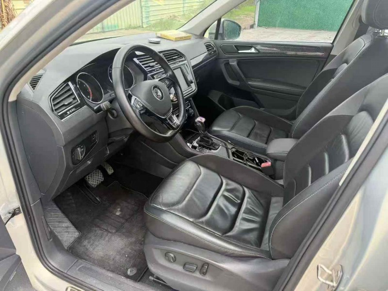 佛山18年大众途观5