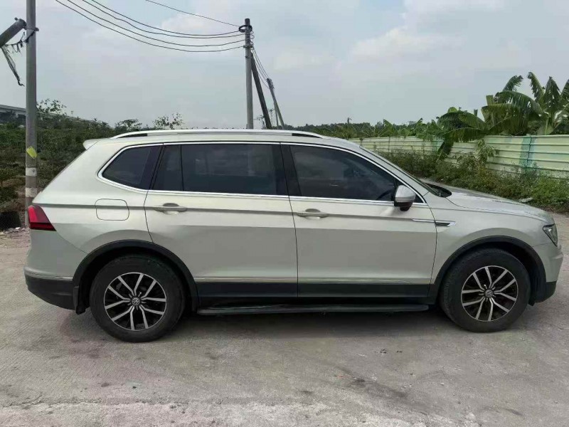 佛山18年大众途观8