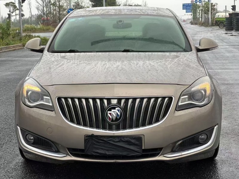 汕头14年别克君威1