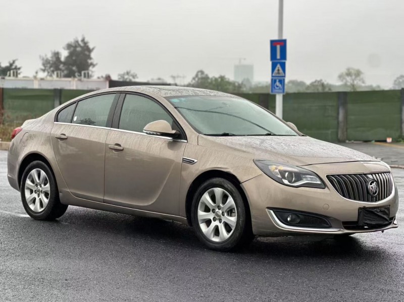 汕头14年别克君威2