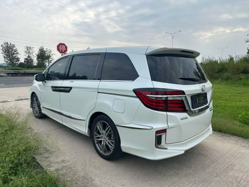 徐州21年本田艾力绅8