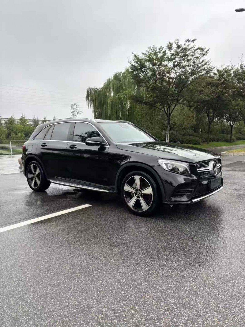 徐州19年奔驰GLC3