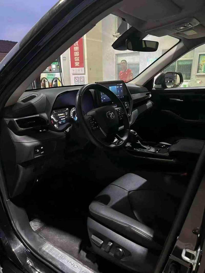 徐州24年丰田汉兰达8