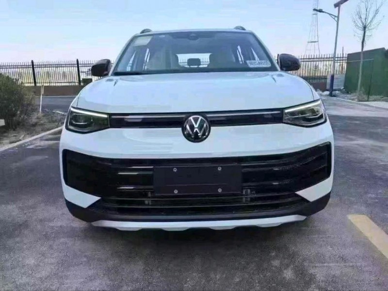 贵阳25年大众途岳4