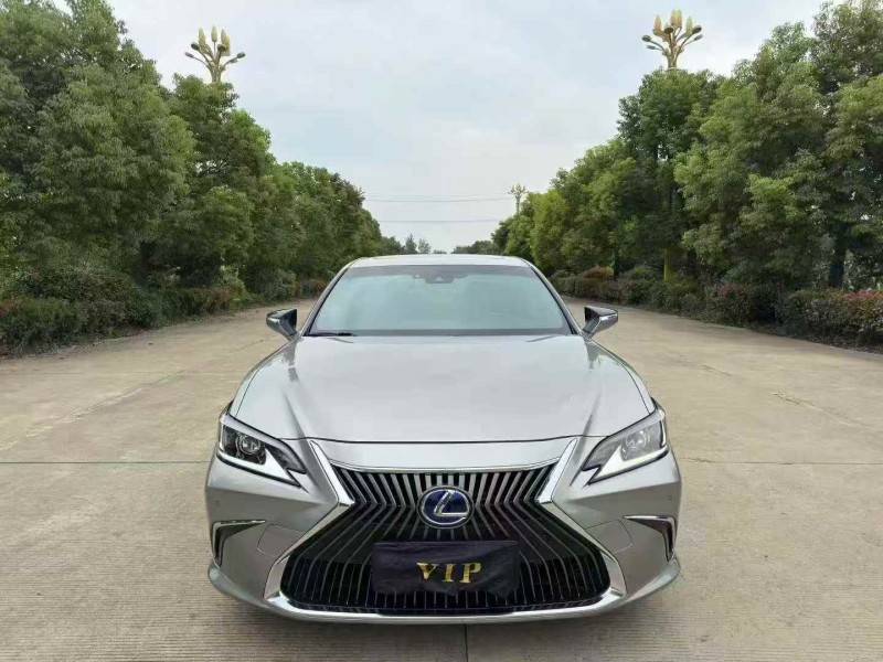 苏州19年雷克萨斯ES1