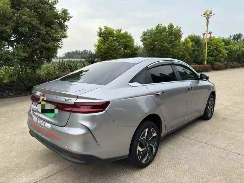 苏州23年吉利几何8