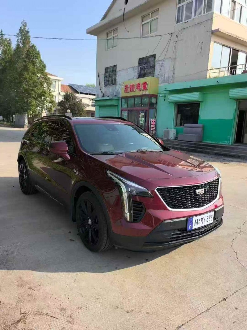 济宁19年凯迪拉克XT42