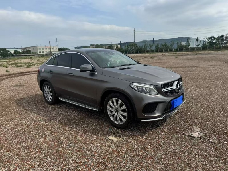 苏州17年奔驰GLE2