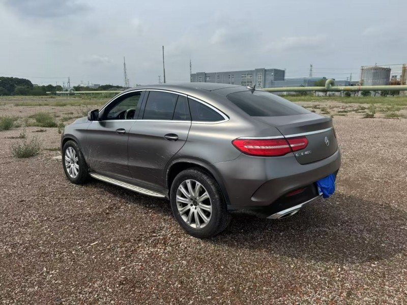 苏州17年奔驰GLE8