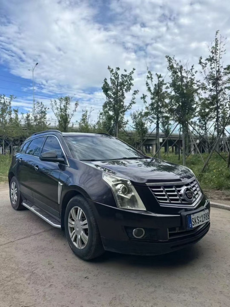 青岛16年凯迪拉克SRX3