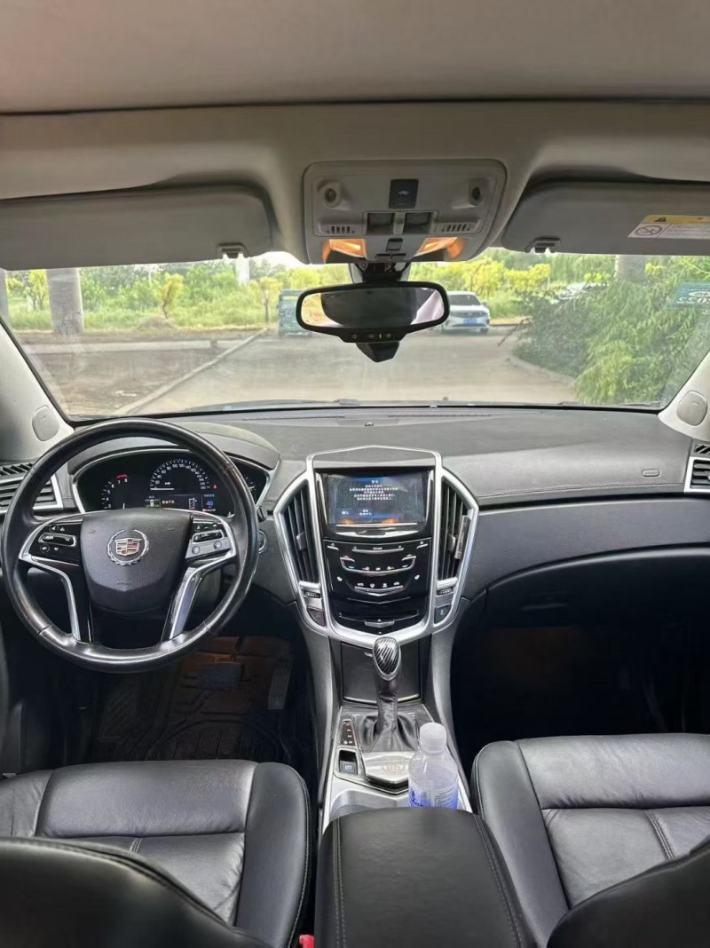 青岛16年凯迪拉克SRX6