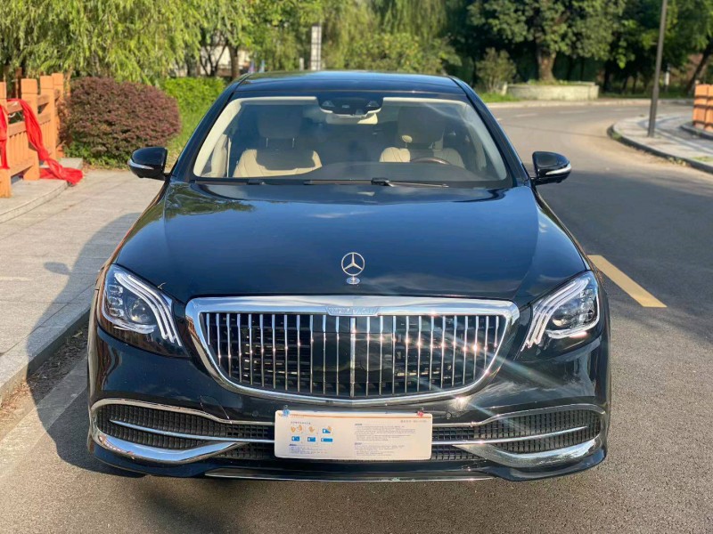 广州16年奔驰迈巴赫S级1