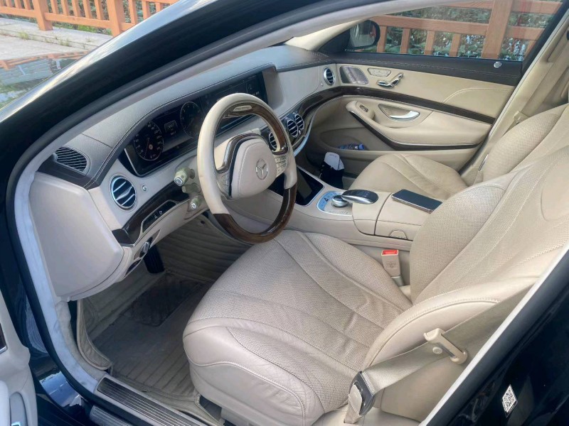 广州16年奔驰迈巴赫S级5