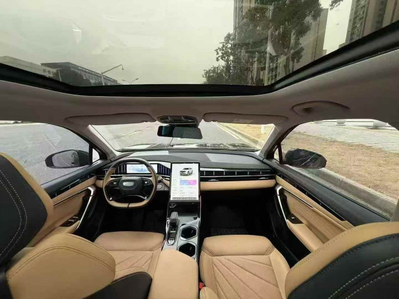 宜昌24年吉利博越4