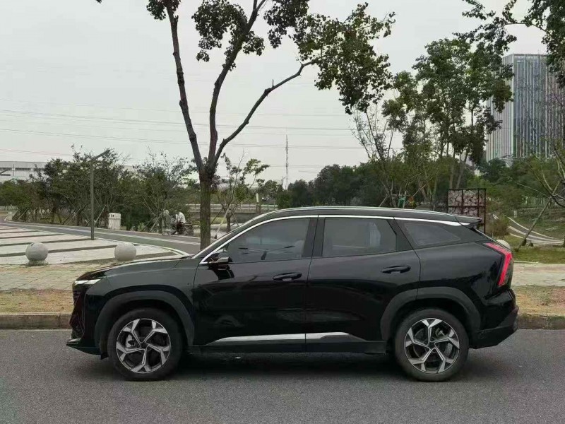 宜昌24年吉利博越8