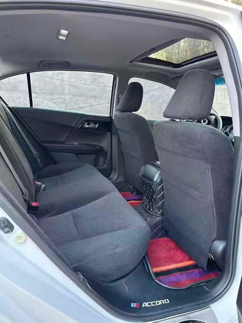 汕头18年本田雅阁7