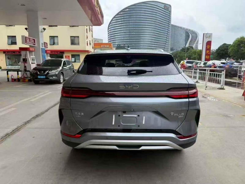 秦皇岛25年比亚迪宋9